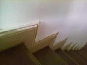 montaj plinta mdf pe scari         