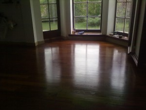 parchet de salcam aburit         