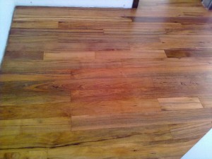 parchet exotic Uleiat 